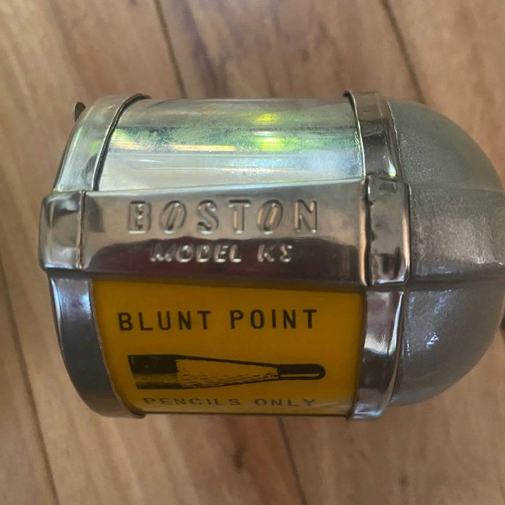 KS1033 Boston Blunt Point Pencil Sharpener - Gray